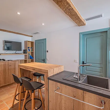 Au Coeur Du Centre-ville - T2 - Proche De La Appartement *